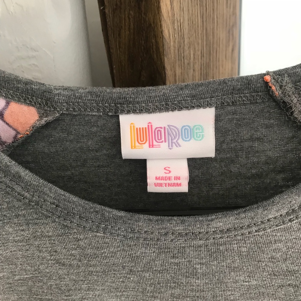 Lularoe Randy tee - Picture 4 of 4